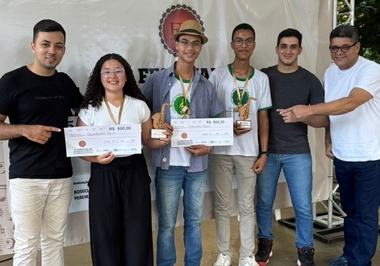 Alunos da Orquestra Jovem de Nova Mutum foram destaque no 1º Festival de Música Instrumental Melódica de Sorriso