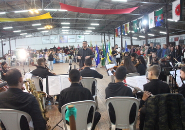 Orquestra Jovem de Nova Mutum encanta na abertura do 26º FEMART – Etapa Inter-Regional