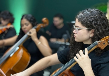 Orquestra Jovem de Nova Mutum emociona público na abertura da FIT Pantanal 2025