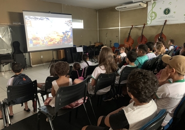 Alunos se divertem na Semana da Criança na Orquestra