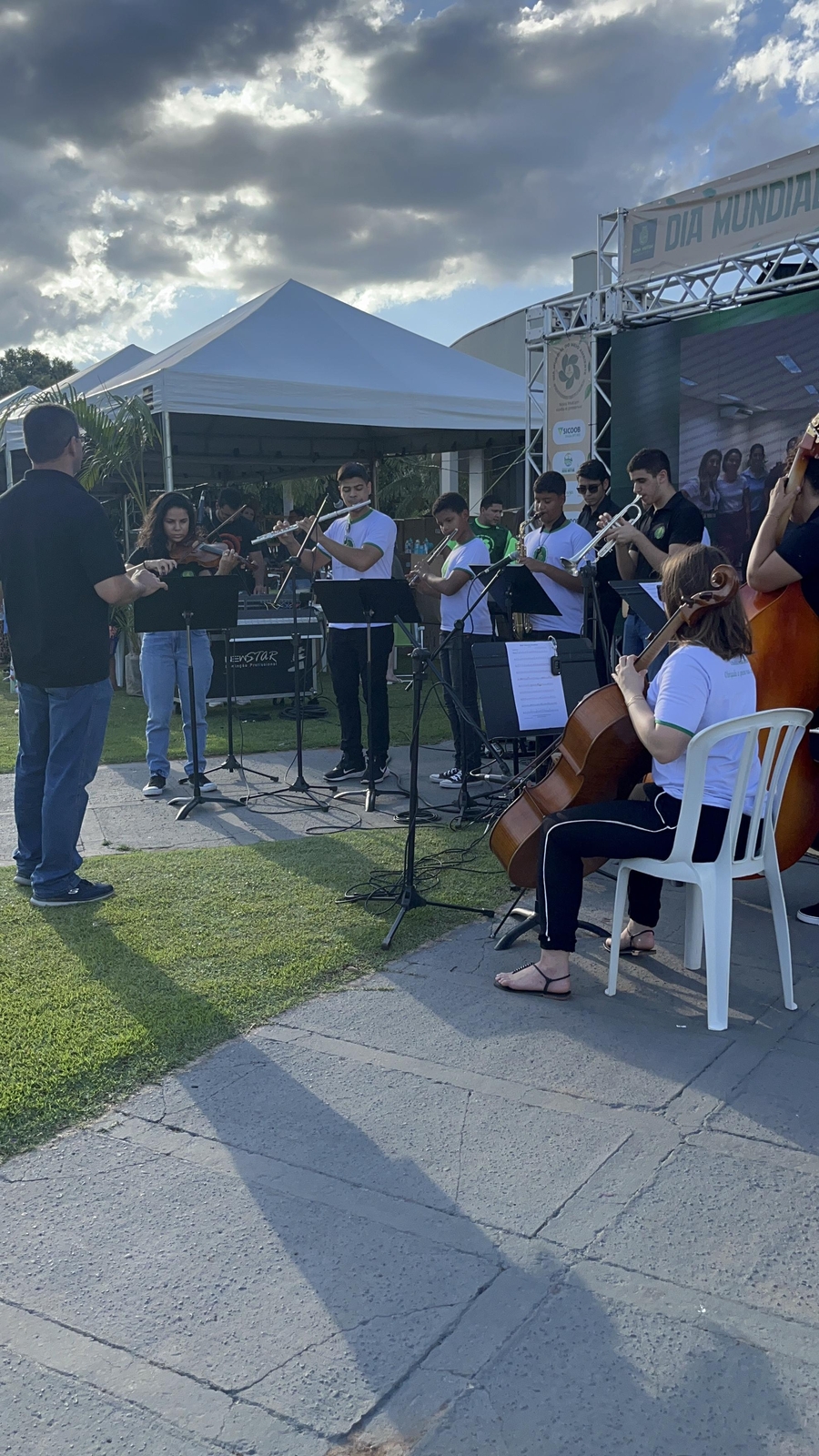 ORQUESTRA JOVEM PARTICIPA DE EVENTO ECOLÓGICO