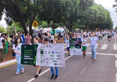 Escola de Música participa do desfile de 7 de Setembro em Nova Mutum