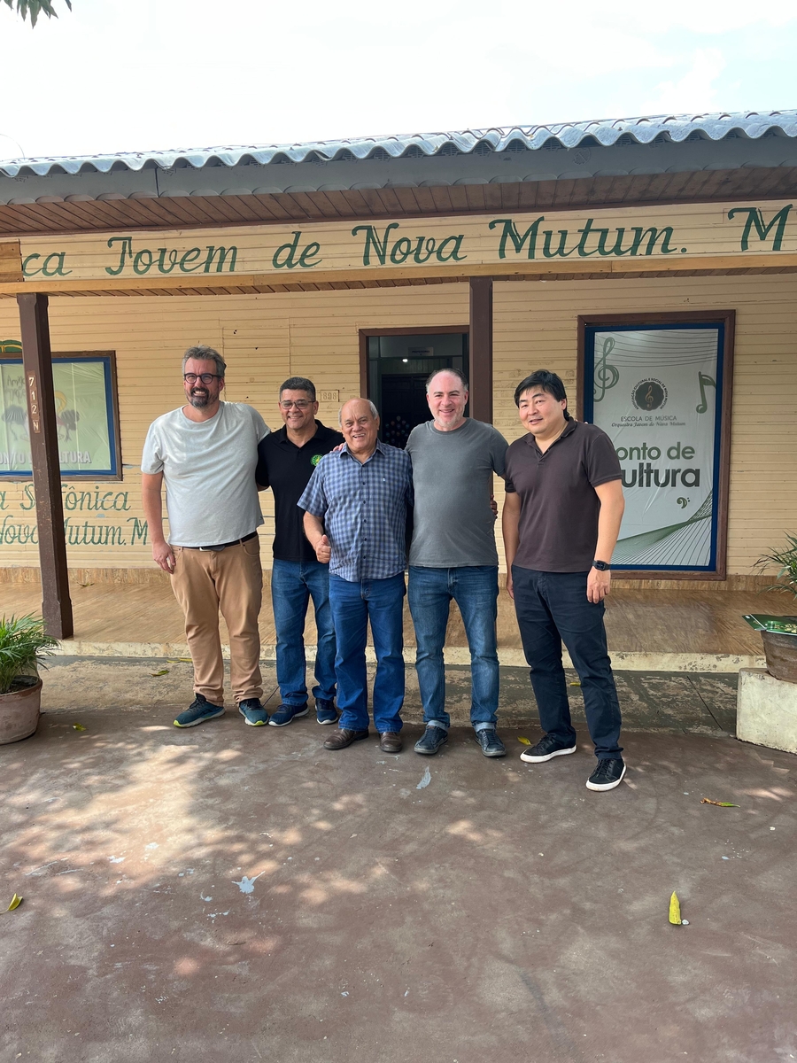 Escola de Música recebe visita de mantenedor