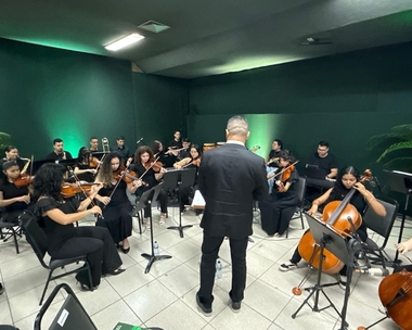 Orquestra Jovem de Nova Mutum emociona público na abertura da FIT Pantanal 2025